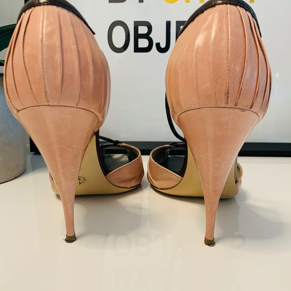 Giorgio Armani retro style heels - Picture 2 of 3